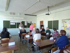Родители минусинских выпускников приняли участие во Всероссийской акции «Сдаем вместе. День сдачи ЕГЭ родителями»